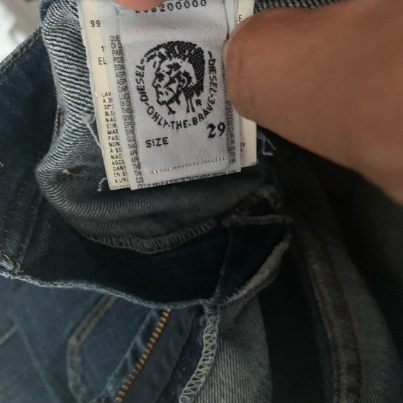 Diesel Jeans Straight Leg Dark Wash Size 29 - Picture 6 of 7